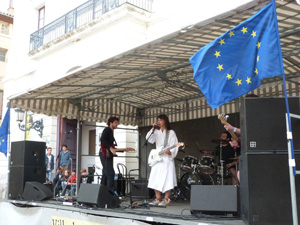 un autre groupe en action